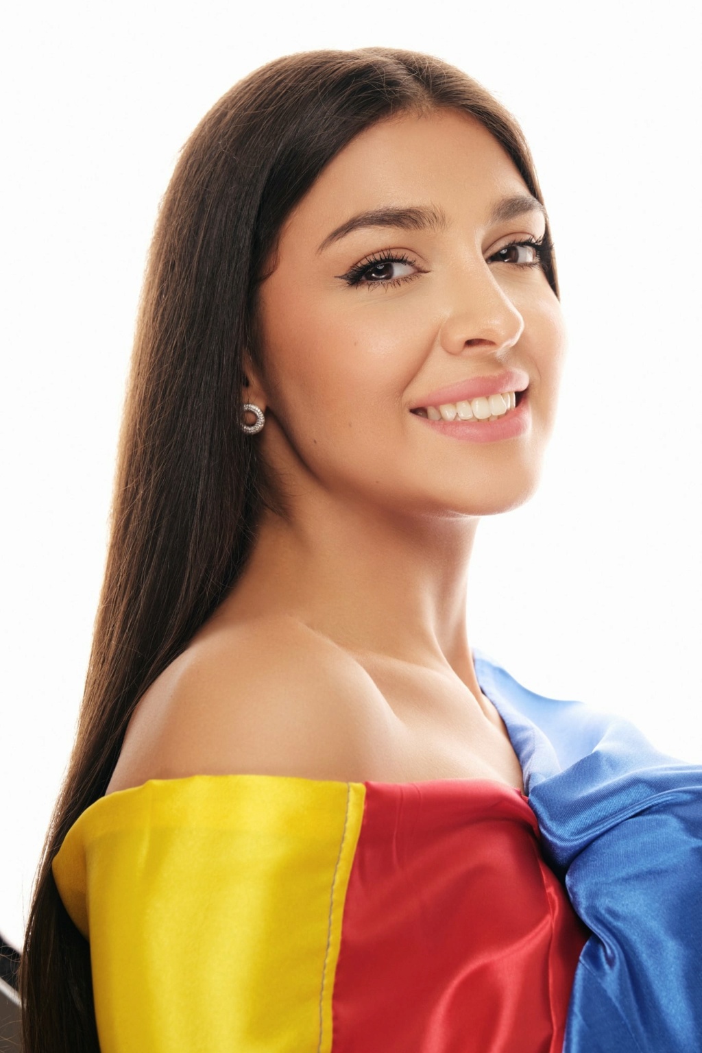 Miss Universe Romania 2021 is Carmina Olimpia Coftas - Page 2 4368
