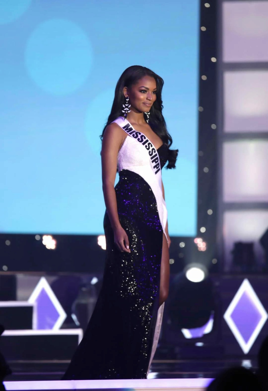 ROAD TO MISS USA 2020 is Mississippi  - Page 4 Fb_i3868