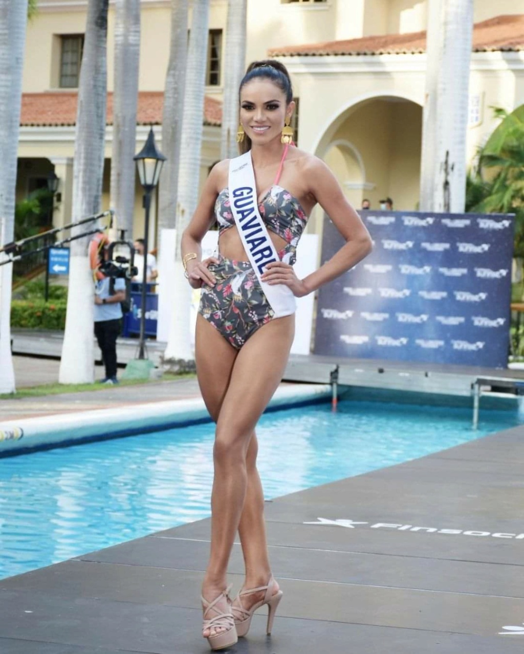 MISS UNIVERSE COLOMBIA 2020 - Page 3 Fb_i4087