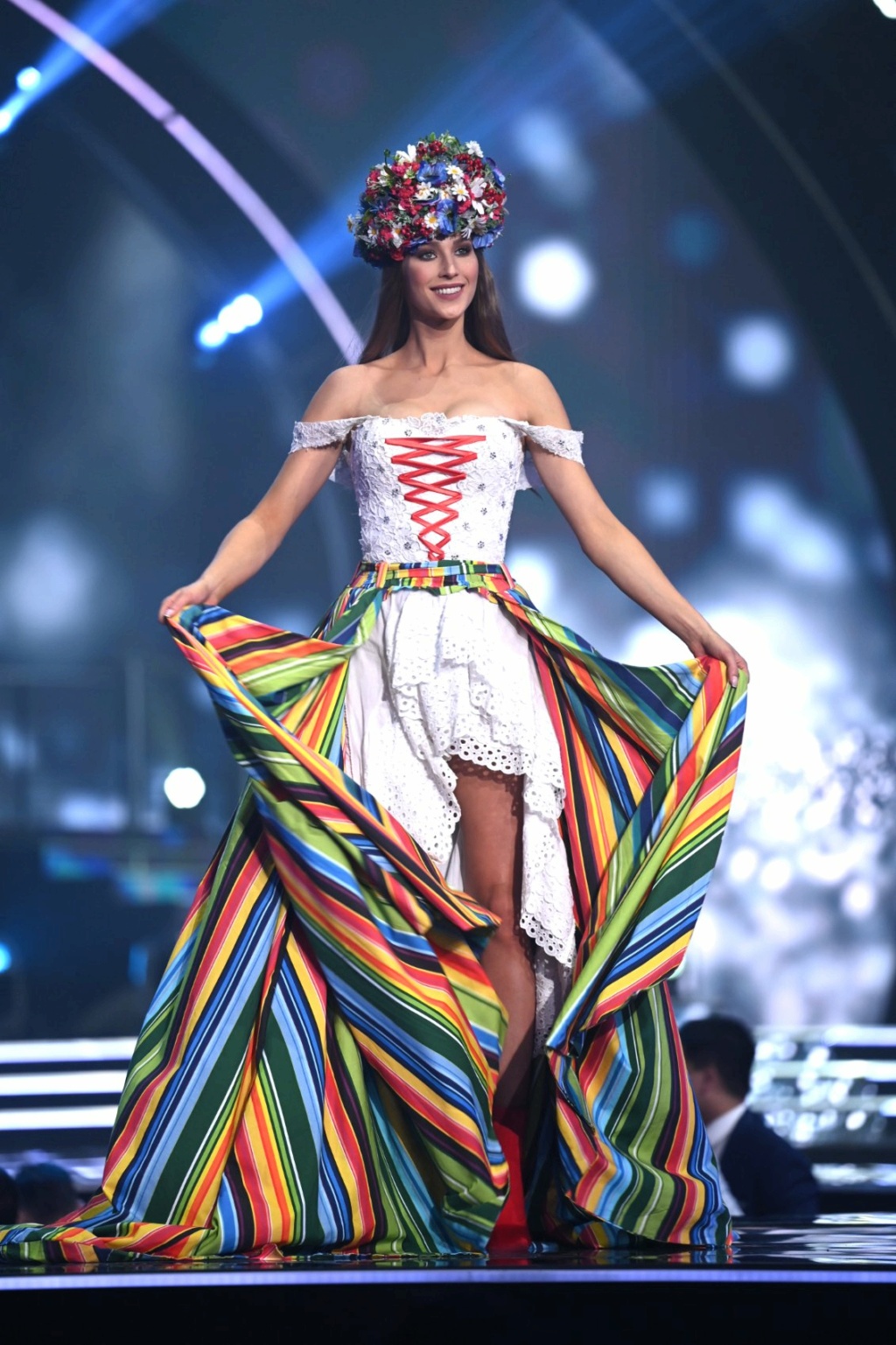 Miss Universe 2021 - NATIONAL COSTUMES - Page 2 Poland10
