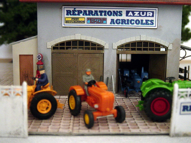 Petite collection de tracteurs 1/87 de Janus Photos38