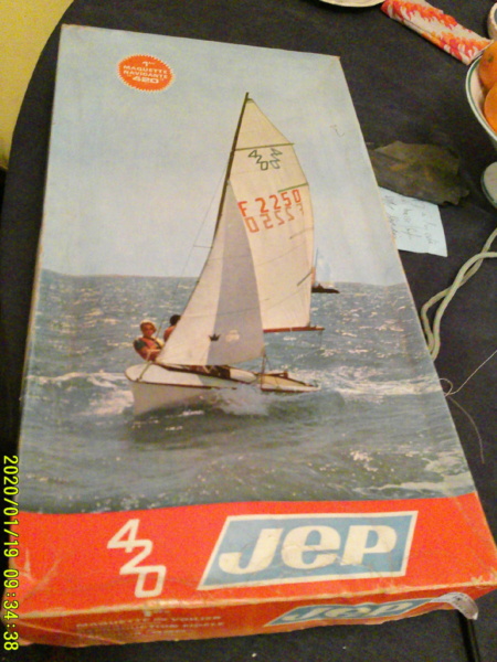 Le 420 JEP : Maquette ou voilier de bassin? Dscf0549