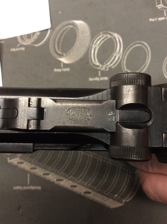 Réflexions sur la production de pistolets Luger P 08, par Mauser, en 1945-1946. - Page 9 E0e84210