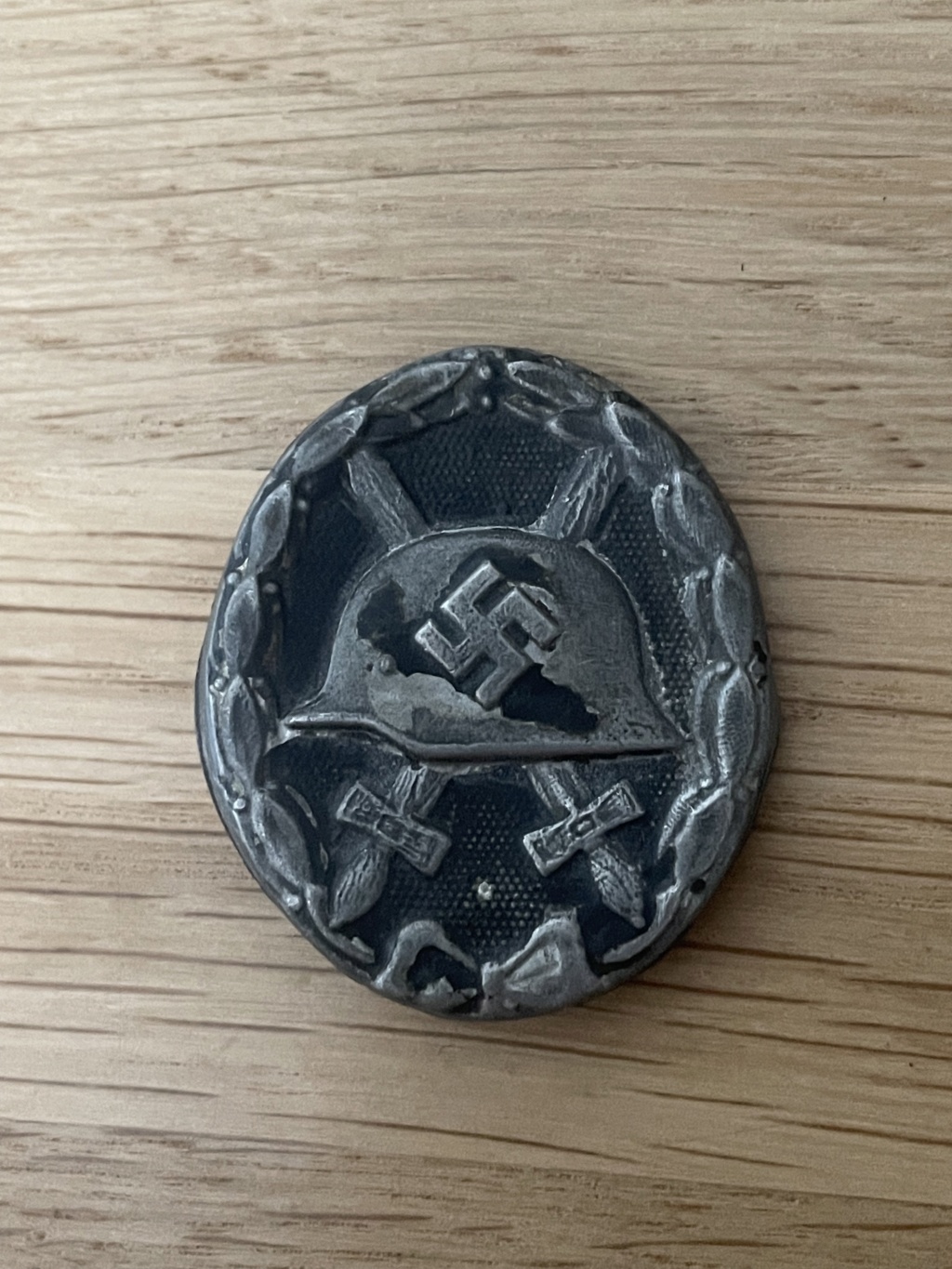 Médaille allemande WW2 Img_6736
