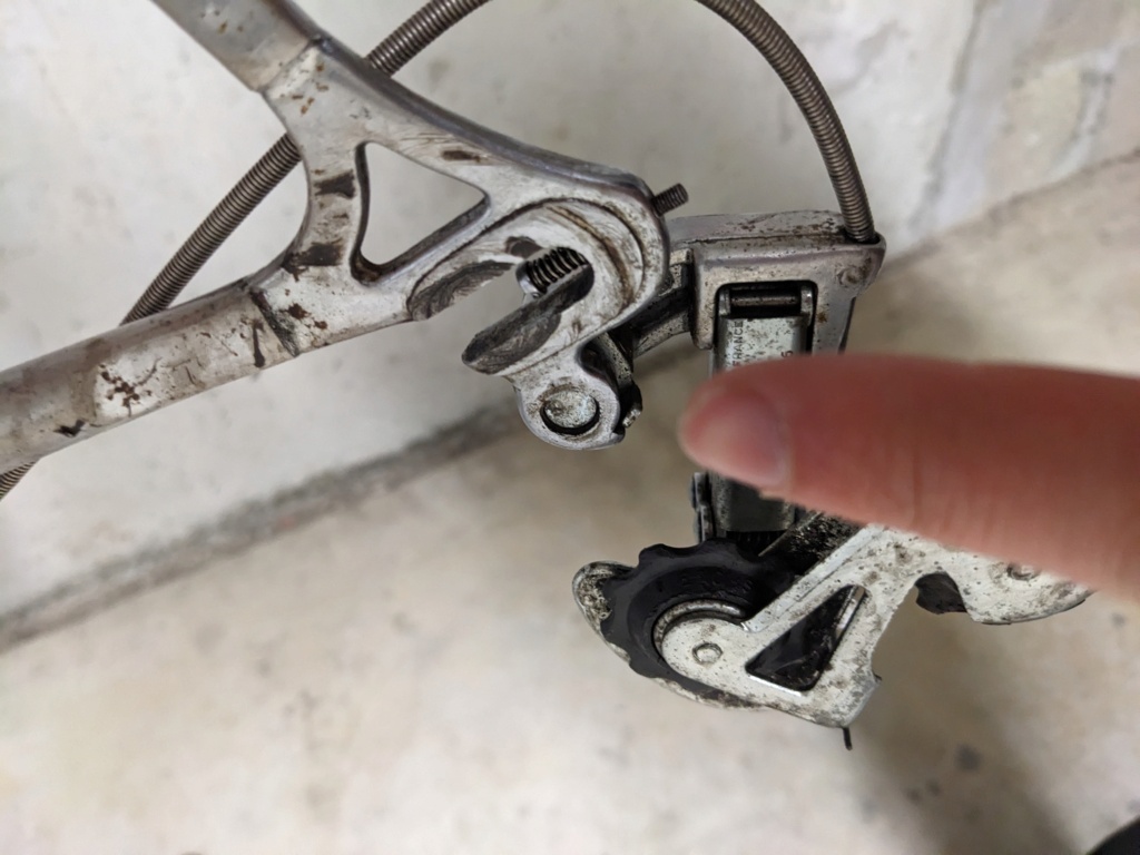 derailleur - Refixer le dérailleur arrière HURET Rival Pxl_2011