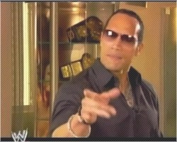Raw 1 : Feud officielle Rey Mysterio vs Carlito vs The Rock Feud_r12