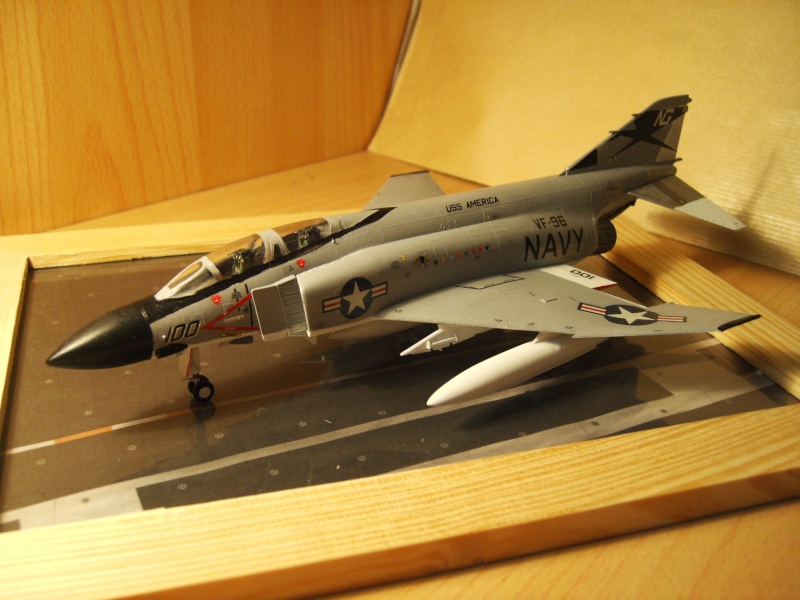 [MONOGRAM] F-4J Phantom II Imag0011