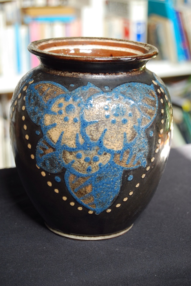 jacquet - Un vase de Paul Jacquet* Eb200817