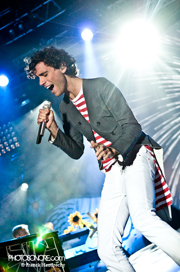 Concert au Festival Beauregard (Caen) le 03.07.2010 - Page 27 Mika_p12