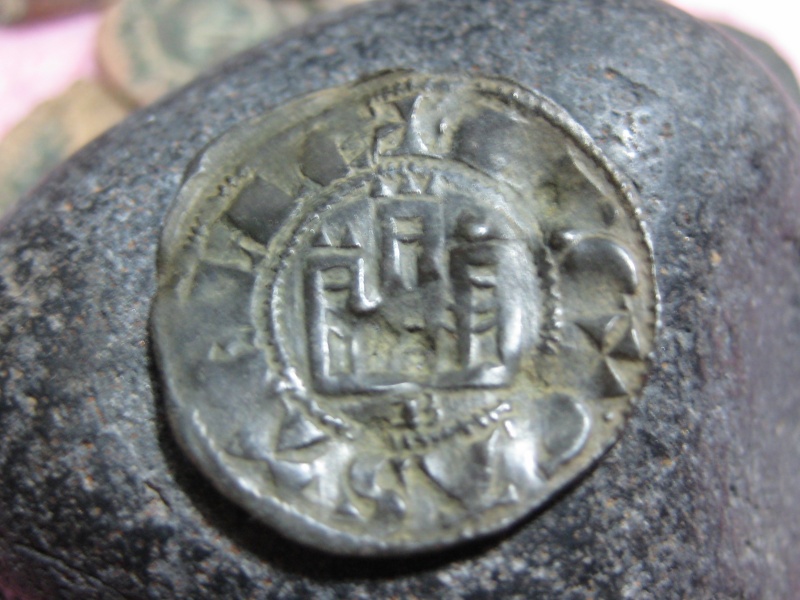 Dinero de Fernando IV (1295-1312), ceca Burgos Img_0413