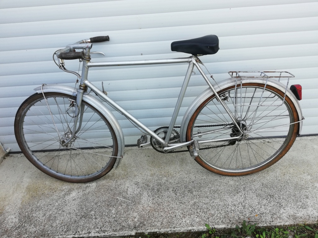 vélo - Peut être une pizza mais vélo sympa ... Img_2162