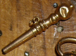 A dater  clef de montre en or  Imgp2934