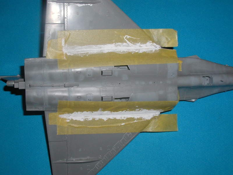 [Revell] 1/48 - Dassault Rafale B - Page 4 P5270212