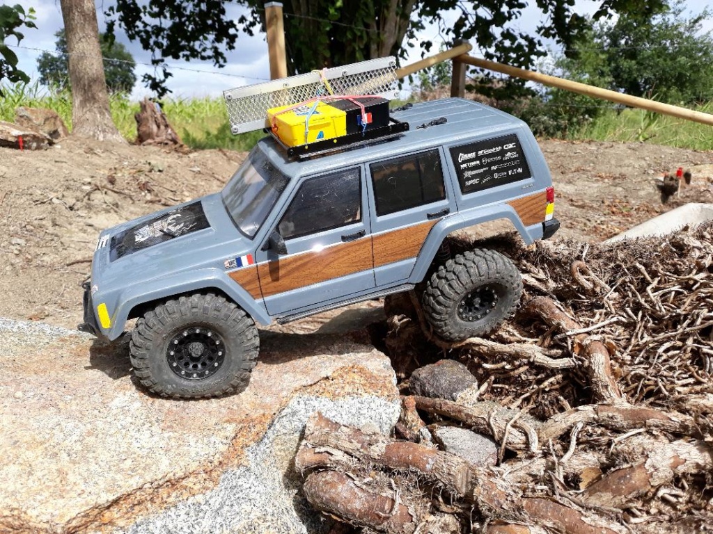 Mon TRX4 sur carrosserie Jeep Cherokee XJ 90's - Page 2 Scx_sp13