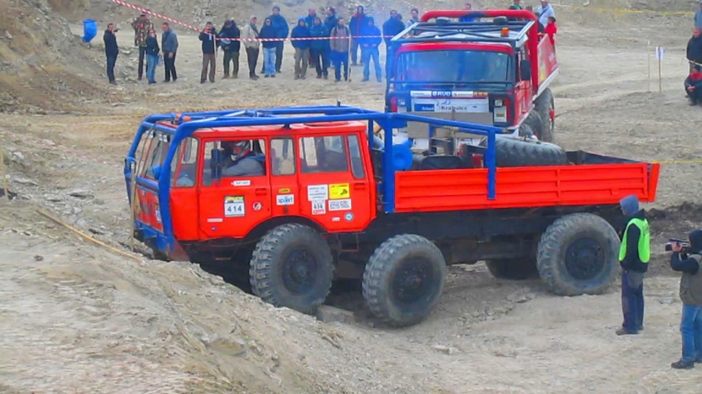 Axial Unimog 6x6 Tatra_10