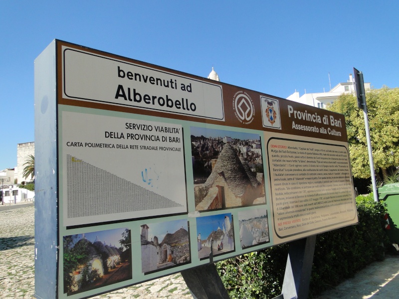 ALBEROBELLO (POUILLES, ITALIE DU SUD) Dsc02147