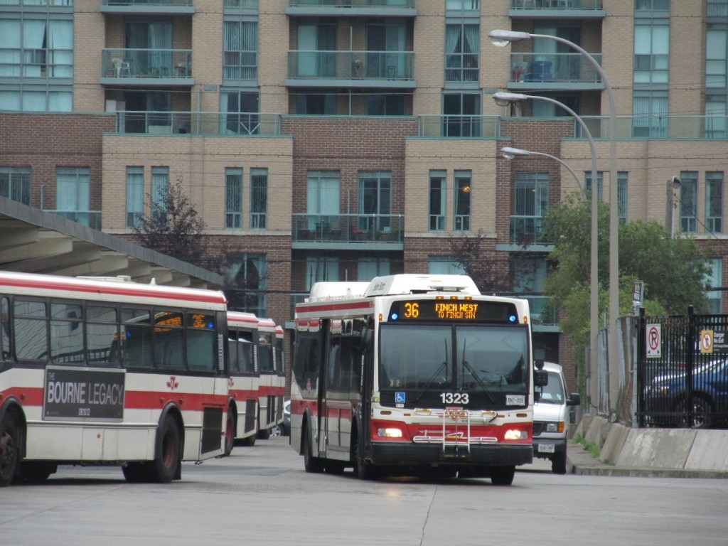 [Toronto, CANADA ] Toronto Transit Comission  132310