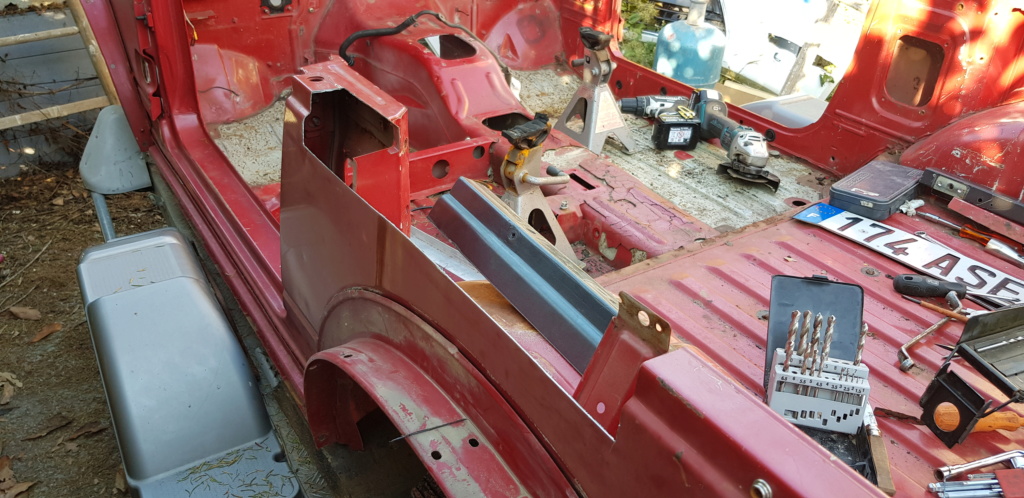 une nouvelle occupation, resto Suzuki santana - Page 2 20181017