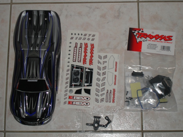 {Rafal02} E-Revo 1/16 vxl-3m Dsc04234