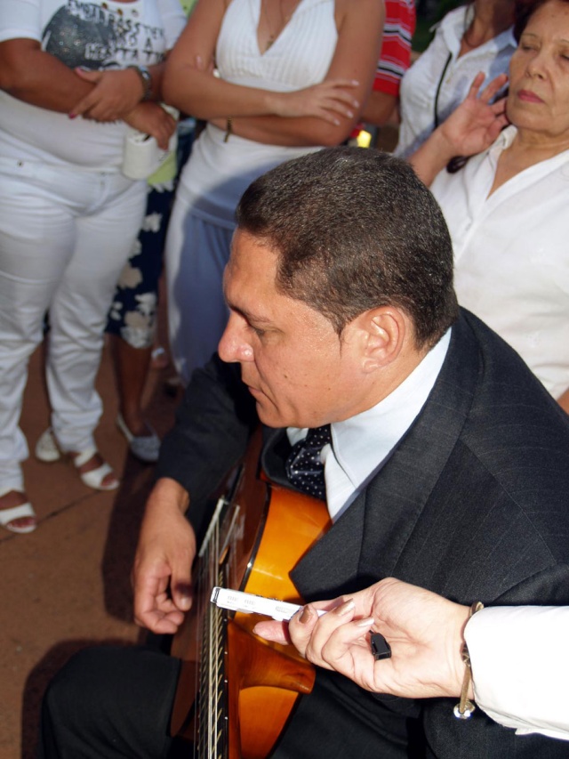 WILLY CHIRINO CON LOS PRESOS CUBANOS EN ESPANA _1-1-113