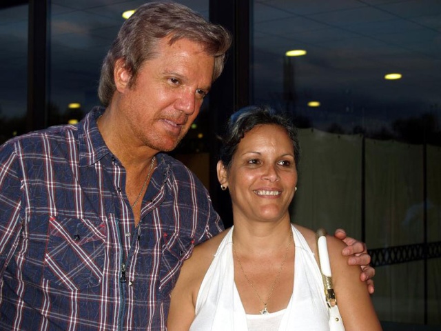 WILLY CHIRINO CON LOS PRESOS CUBANOS EN ESPANA _1-1-123