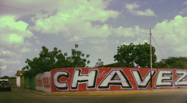 EL INTERNACIONALISMO TOTALITARIO DE CHAVEZ A CUBA Chavez10