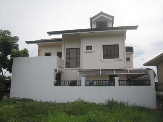 Two Storey Residential House (Windsor Estate, Dasmariñas, Cavite) Img_5113