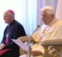 Benoît XVI : L’Eglise a besoin de prêtres bien préparés  Benede10