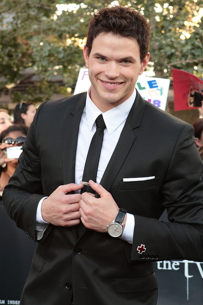 « The Twilight Saga - Eclipse » Voyez des photos de la première Kellan10