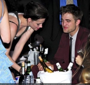 Kristen Stewart et Robert Pattinson- D’autres photos inédites Untitl18