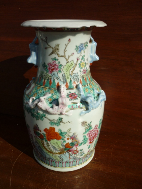 Vase chinois marque Tongzhi, fin 19eme debut 1900 P1500210