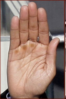 US Presidential hands: Mitt Romney vs. Barack Obama! Obama_10