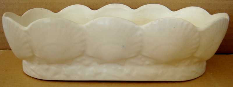 Titian BNB 305 Scallop trough Dsc02512