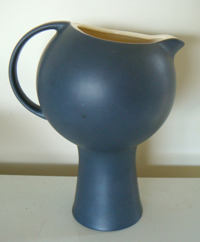 1020 Dorothy Thorp Jug Dsc02721