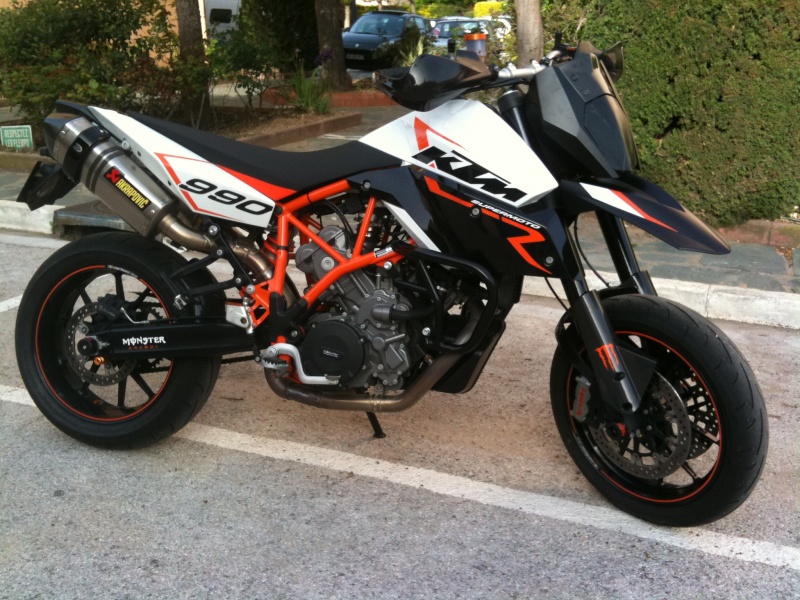 Motos / 125 / gros cube / sportives / cross / supermotard / etc... - Page 6 Img_0410