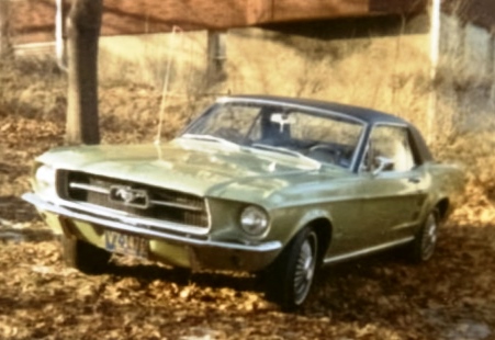 Vieille photo qui inclus des Mustang 65-73  - Page 9 1967-m10