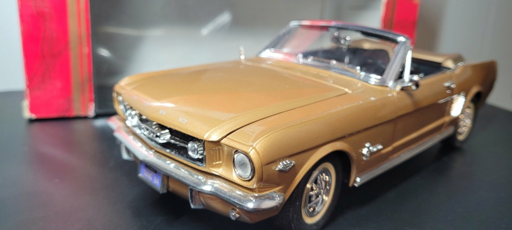 Diecast Mustang 1965 , 1:18 33770010