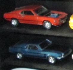 Mustang 1969 à l'échelle 1:64 ( Hot Wheel etc...)  69_01010