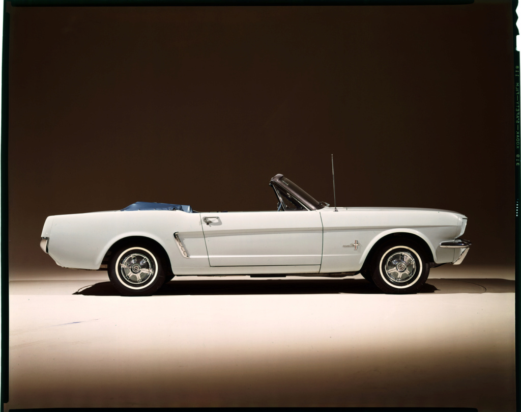 Photo d'un prototype ou pré production de la Mustang 1965 Acces156