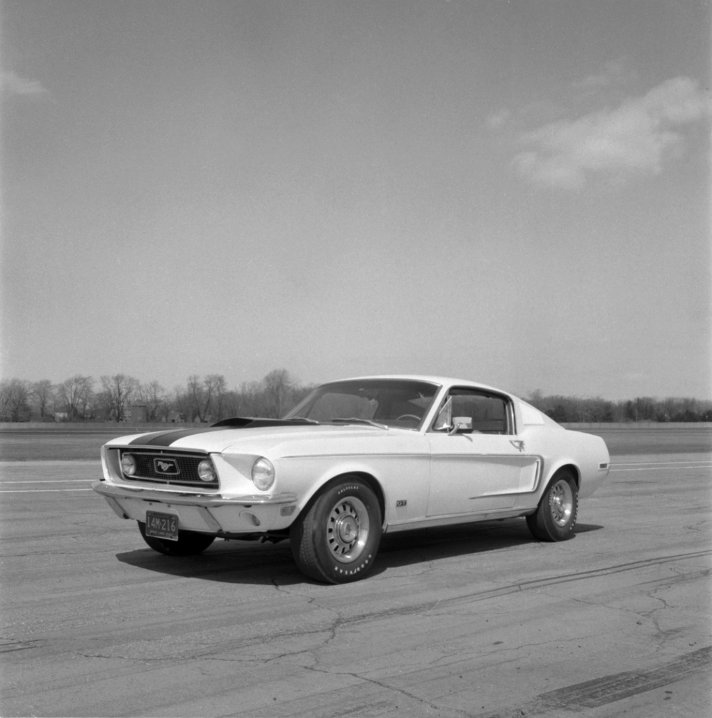  Photos d'origine Ford de Mustang 1968 ou des photos qui ont été prise en 1968 - Page 2 Access77