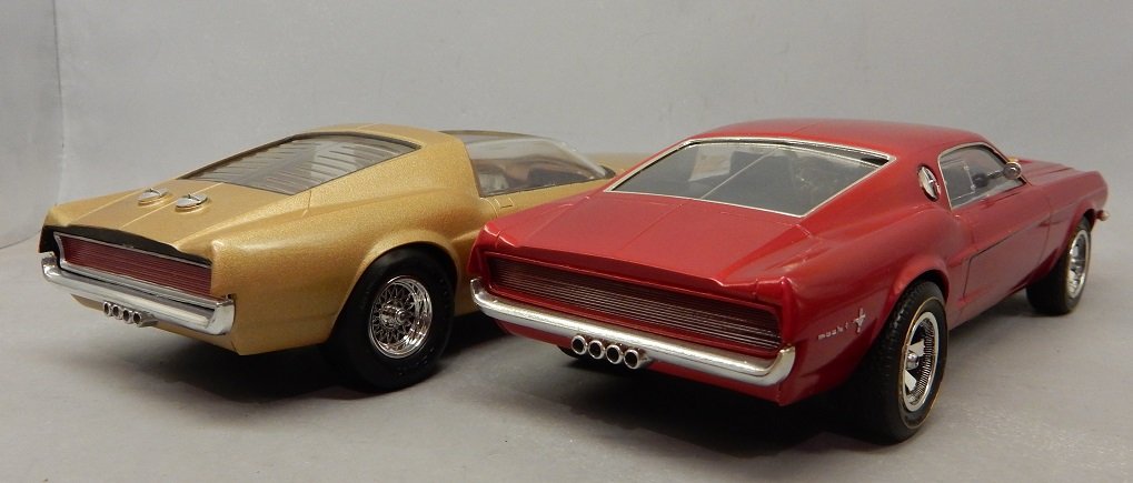 Modèle à coller de Mustang 1967 ou 1968 Amt_ma11