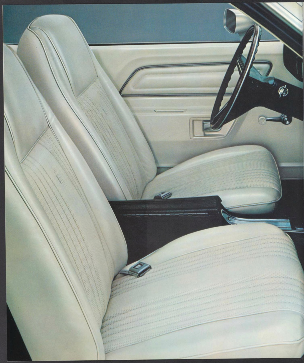 Brochure de vente automobile des Mercury 1971 (en anglais, version Américaine M71-102) Nouv1053