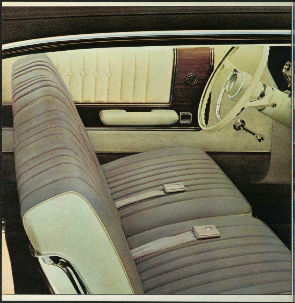 Brochure de la Ford 1967 (en français, Québec) Nouve911