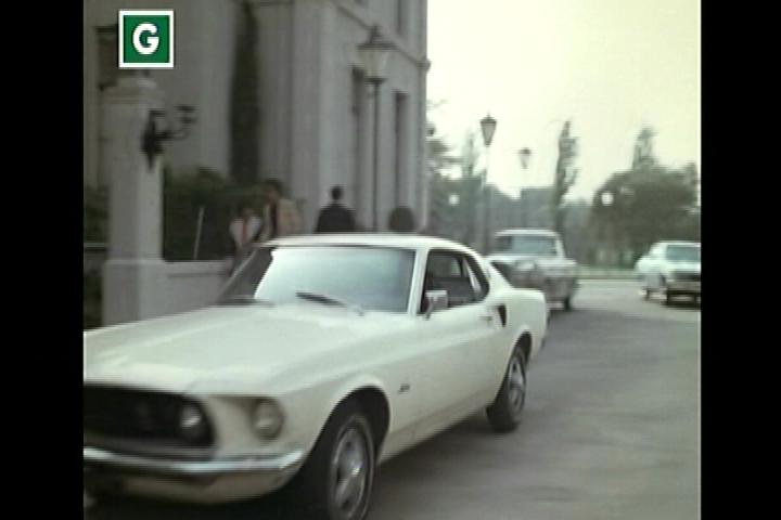 Mustang dans un film de Colombo Pic_0011