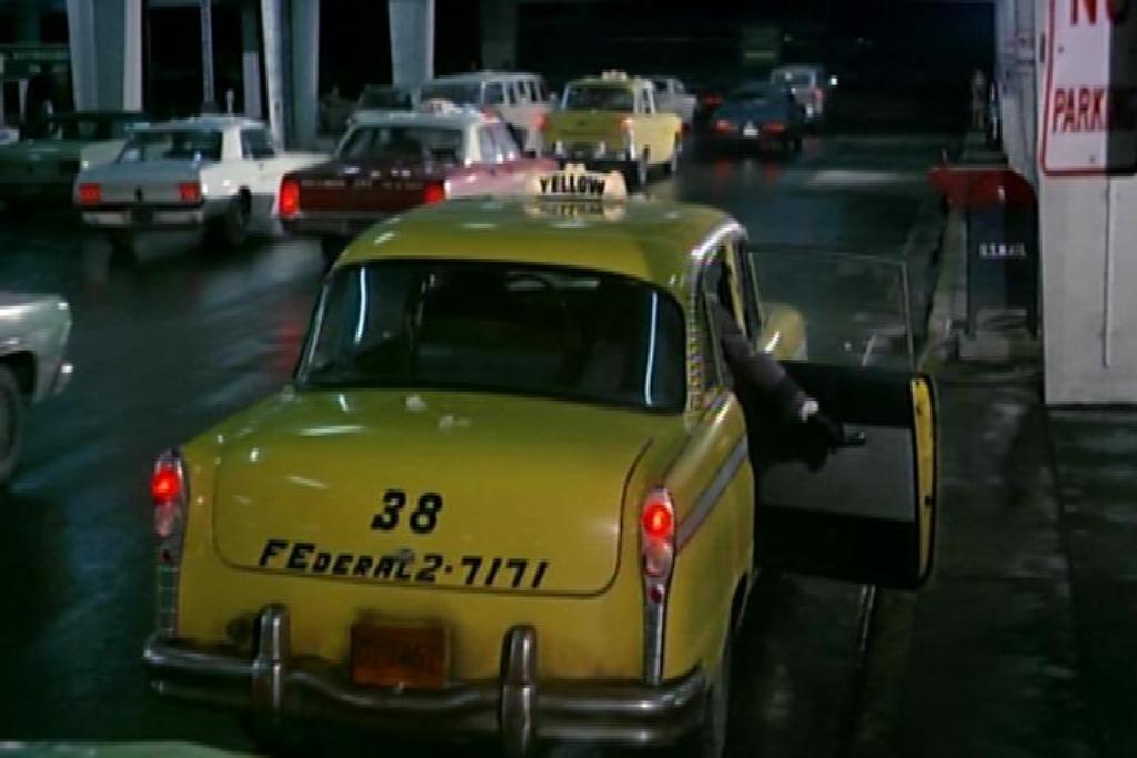 Mustang dans le film de 1970 "Airport" Pic_0414