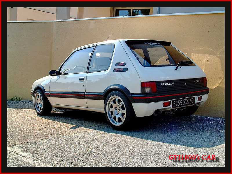 [GTI1800] 205 GTI 1L9 Blanc Meije AM88  Dscf0012