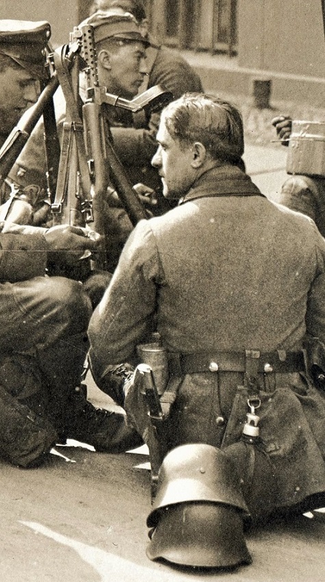 Le Pistolet-mitrailleur MP 18 / I de 1918 Brig_e10