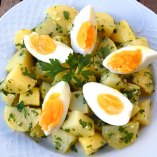 Ensalada de huevos, patata y pepino Ensala12