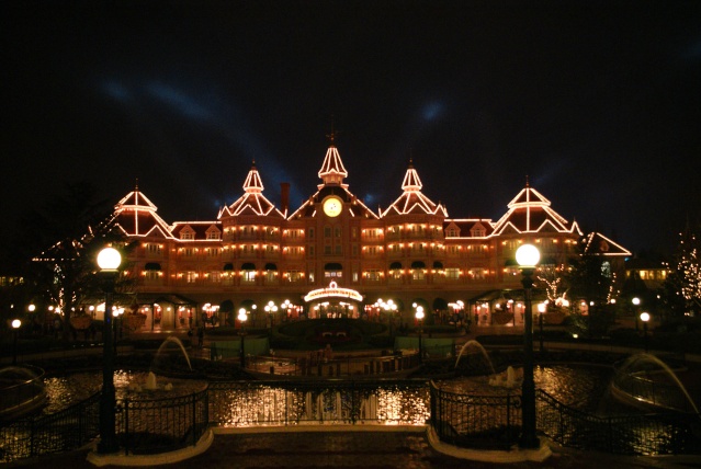 Le Disneyland Hôtel  Dsc00412