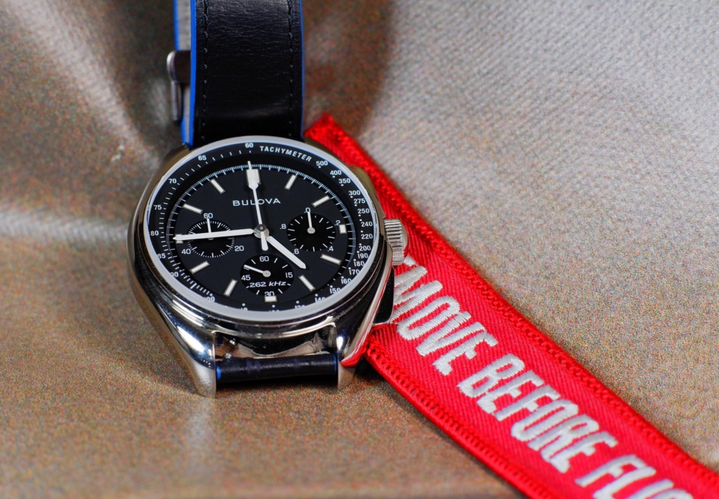 flieger - Feu de vos montres d'aviateur, ou inspirées du monde aéronautique - Page 10 Dscf6113